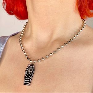 🍒igirl coffin pendent 🍒